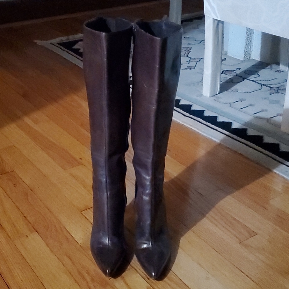 Nine West Dark Brown Leather Boots.